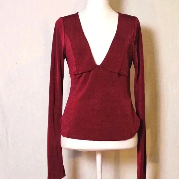 Free People Intimately Free Sleek Essentials Blouse Vneck Burgundy Shimmer  S/P - Picture 1 of 13